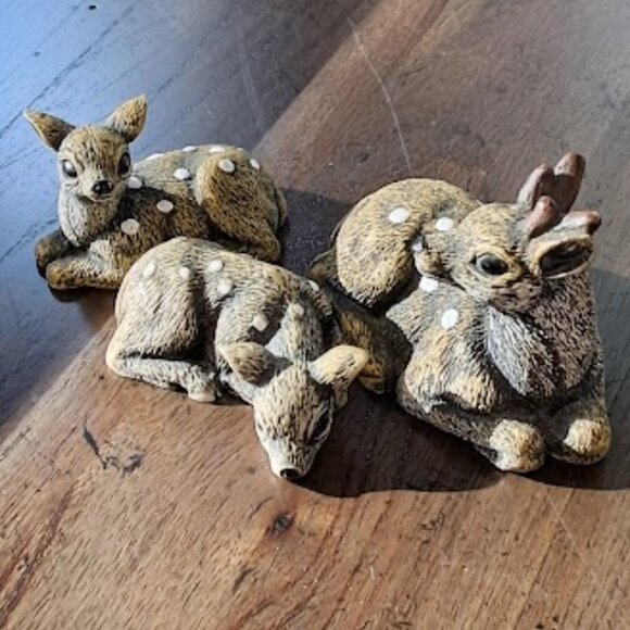 3 Deer Figurines Buck Fawn White Spotted Deer Sand cast Animal Nature Decor - Picture 5 of 9